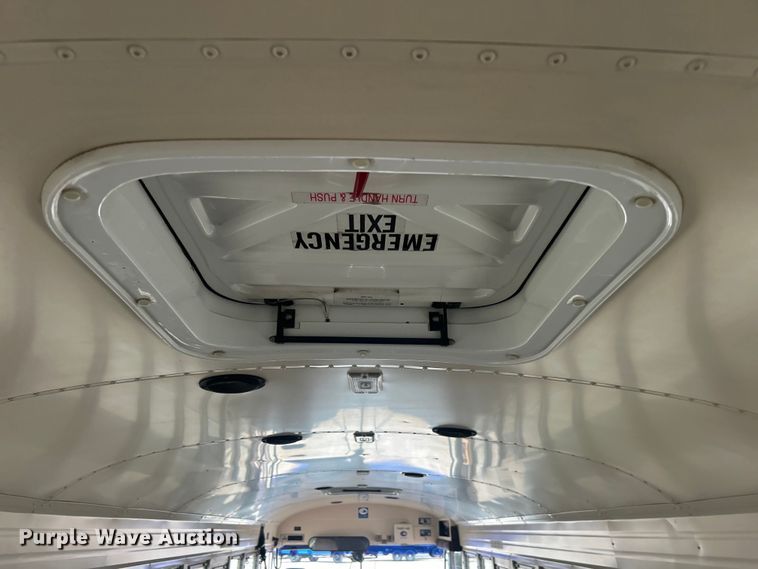 image for item EG1529 1999 Blue Bird TC2000 bus