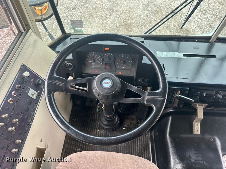 image for item EG1529 1999 Blue Bird TC2000 bus