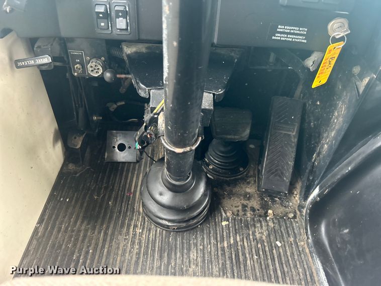 image for item EG1529 1999 Blue Bird TC2000 bus