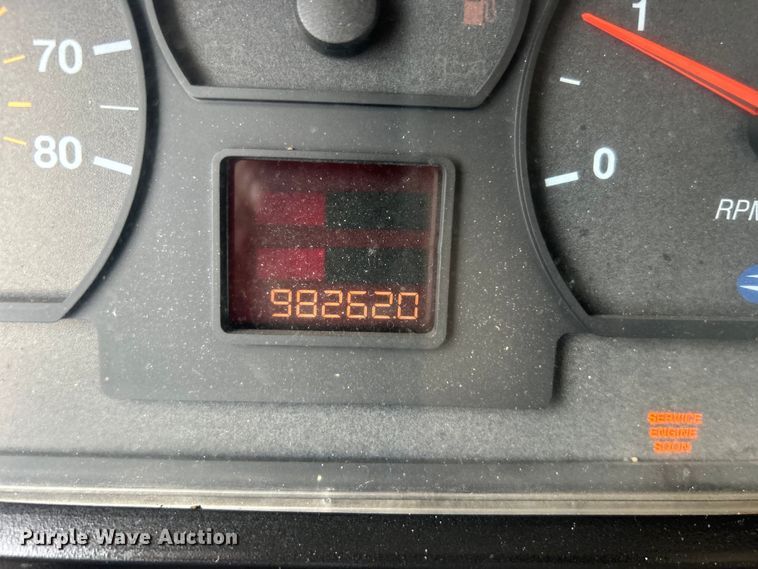 image for item EG1529 1999 Blue Bird TC2000 bus