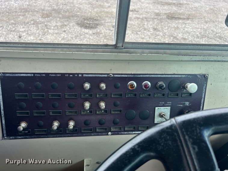 image for item EG1529 1999 Blue Bird TC2000 bus