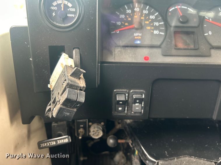 image for item EG1529 1999 Blue Bird TC2000 bus