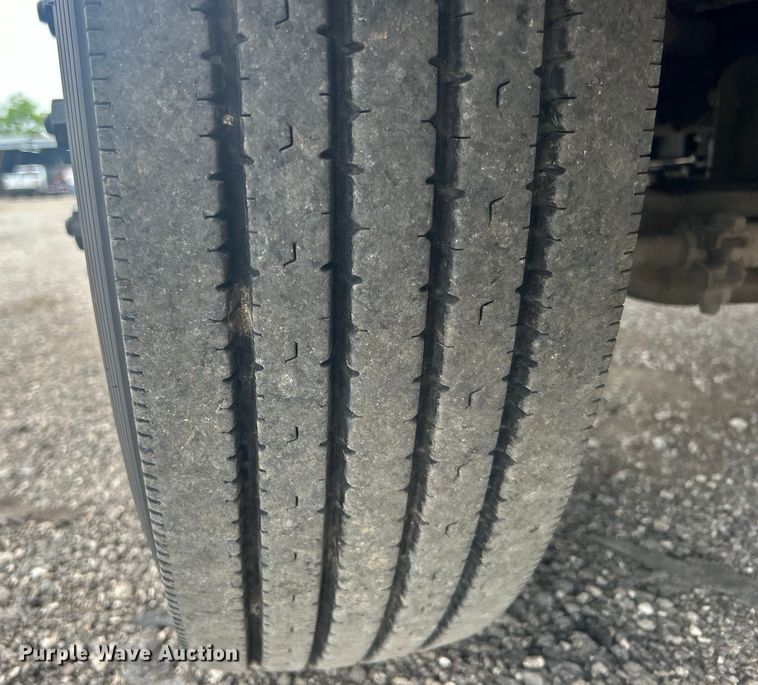 image for item EG1529 1999 Blue Bird TC2000 bus