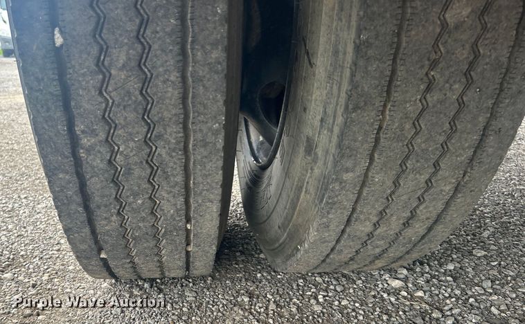 image for item EG1529 1999 Blue Bird TC2000 bus