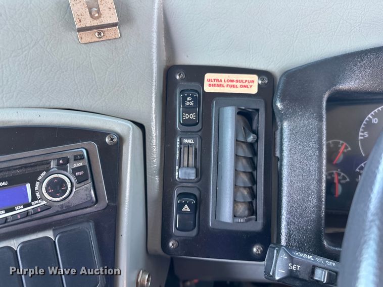 image for item EG1656 2009 Blue Bird  school bus