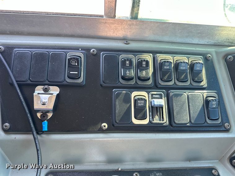 image for item EG1656 2009 Blue Bird  school bus