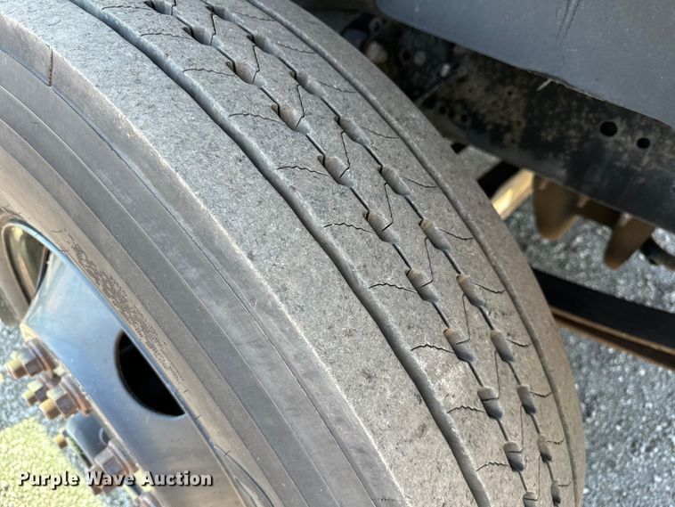 image for item EG1656 2009 Blue Bird  school bus