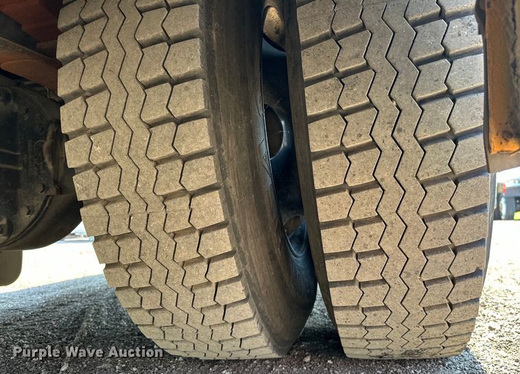 image for item EG1656 2009 Blue Bird  school bus