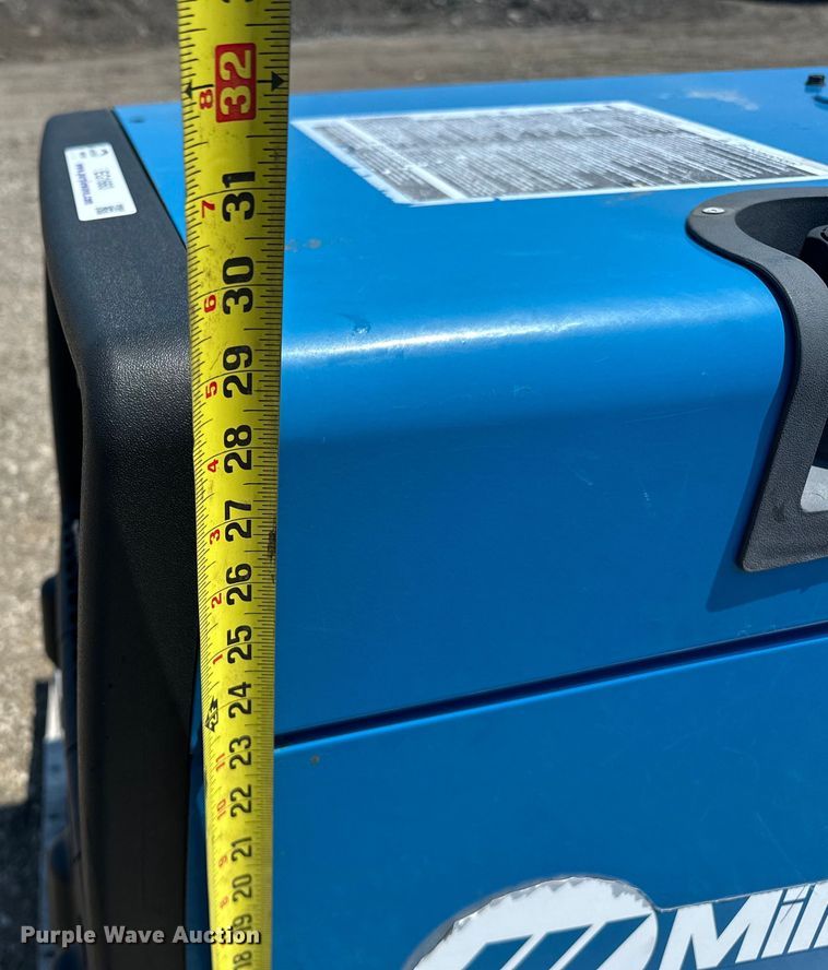 image for item EG1660 2006 Miller Legend 302 welder/generator