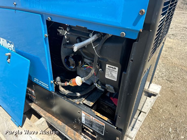 image for item EG1660 2006 Miller Legend 302 welder/generator