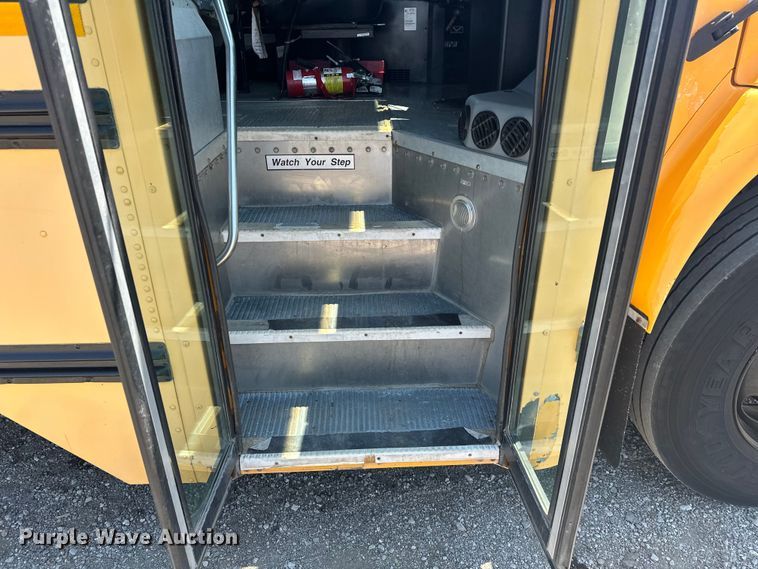 image for item EG1665 2006 Blue Bird  Vision  school bus