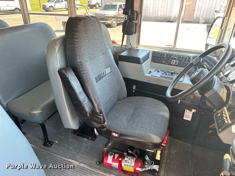 image for item EG1665 2006 Blue Bird  Vision  school bus