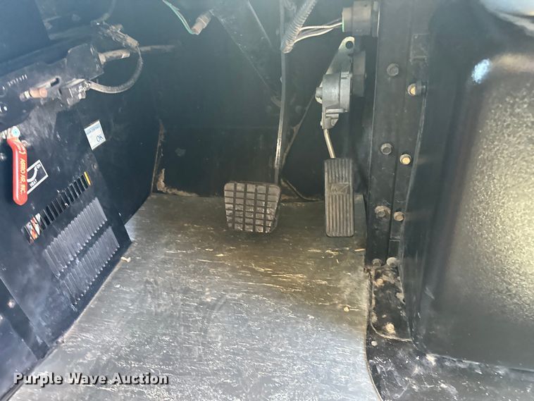 image for item EG1665 2006 Blue Bird  Vision  school bus