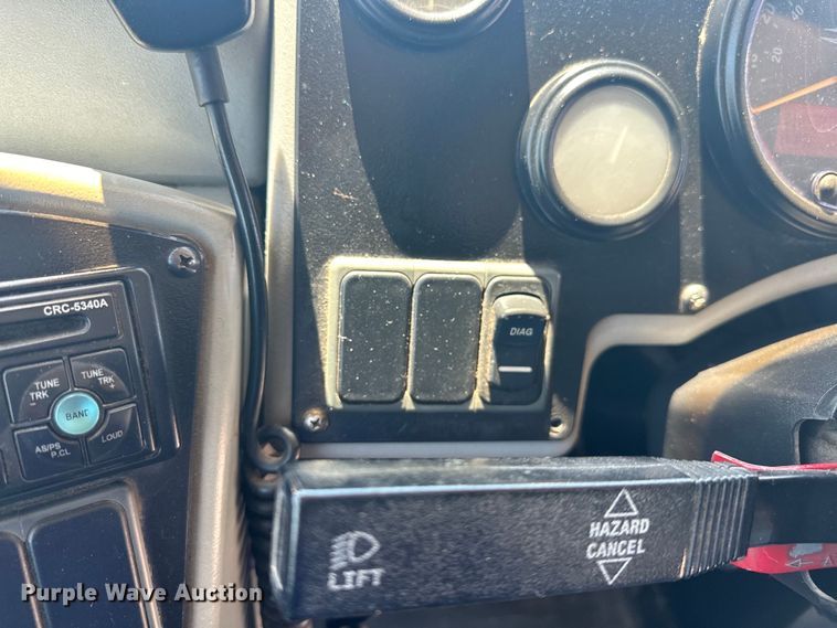 image for item EG1665 2006 Blue Bird  Vision  school bus