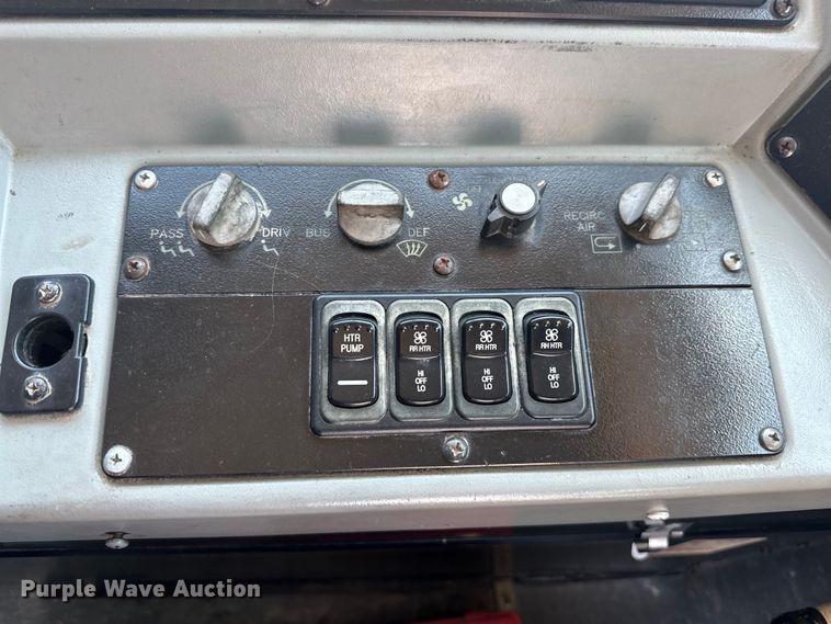 image for item EG1665 2006 Blue Bird  Vision  school bus