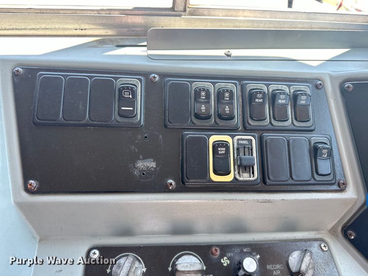 image for item EG1665 2006 Blue Bird  Vision  school bus