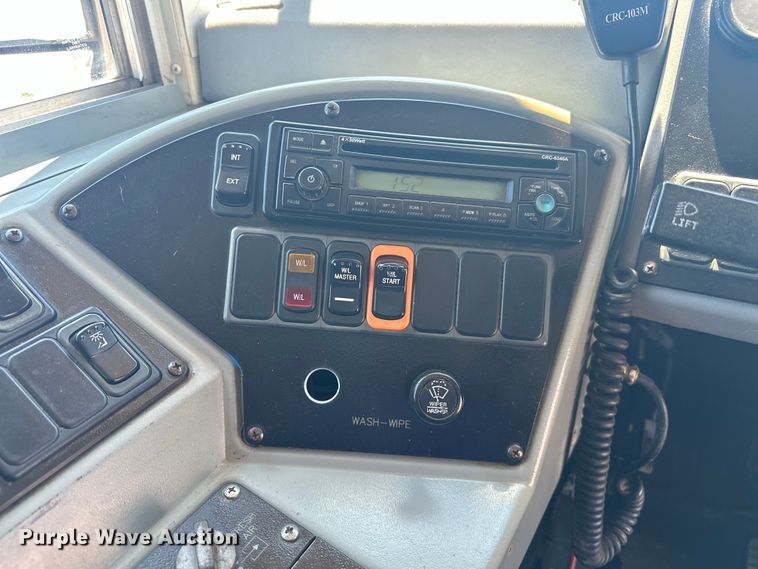 image for item EG1665 2006 Blue Bird  Vision  school bus