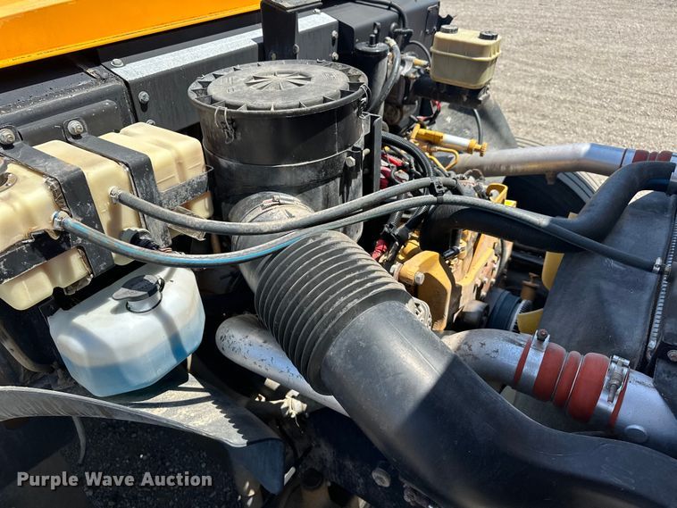 image for item EG1665 2006 Blue Bird  Vision  school bus