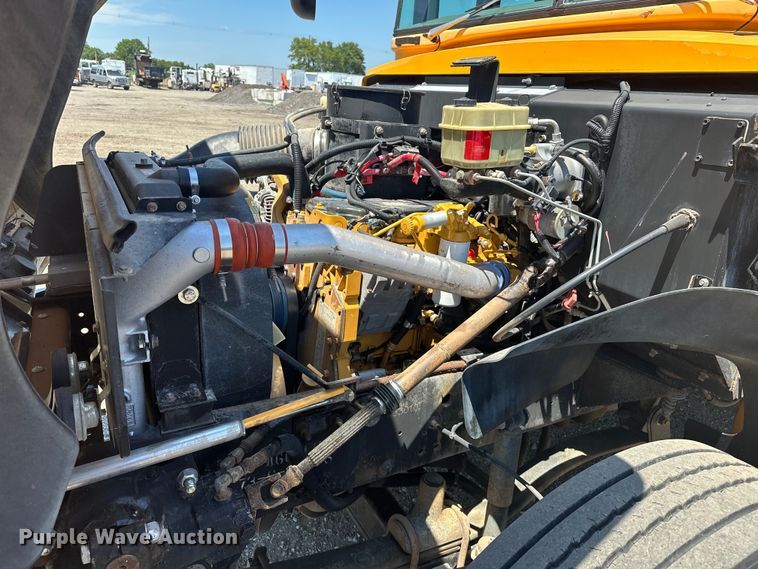 image for item EG1665 2006 Blue Bird  Vision  school bus