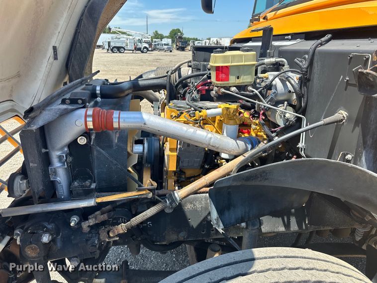 image for item EG1665 2006 Blue Bird  Vision  school bus