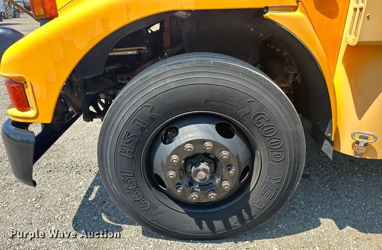 image for item EG1665 2006 Blue Bird  Vision  school bus