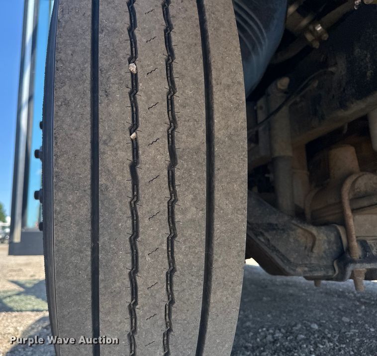 image for item EG1665 2006 Blue Bird  Vision  school bus