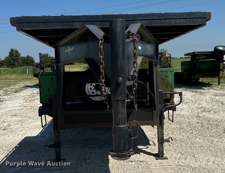 image for item EH6951 2011 Maxwell drop deck equipment trailer