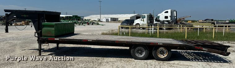 image for item EH6951 2011 Maxwell drop deck equipment trailer