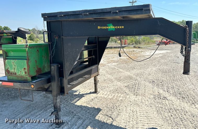 image for item EH6951 2011 Maxwell drop deck equipment trailer