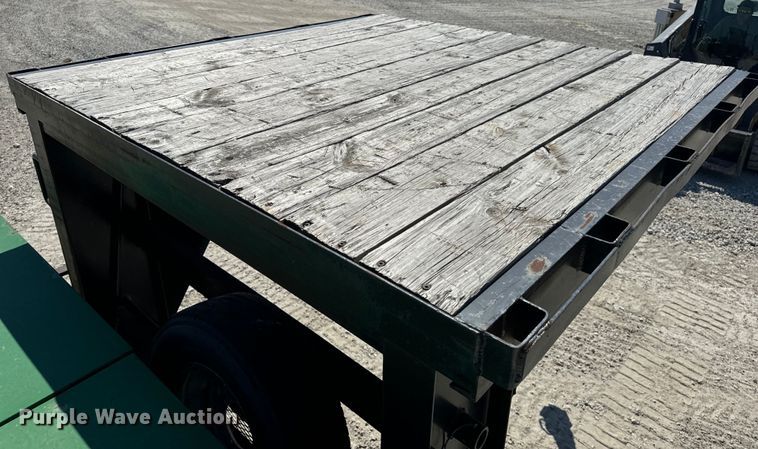 image for item EH6951 2011 Maxwell drop deck equipment trailer