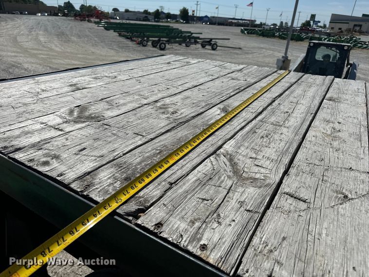 image for item EH6951 2011 Maxwell drop deck equipment trailer