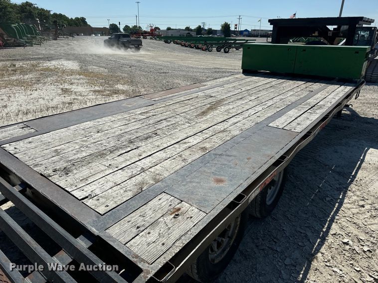 image for item EH6951 2011 Maxwell drop deck equipment trailer