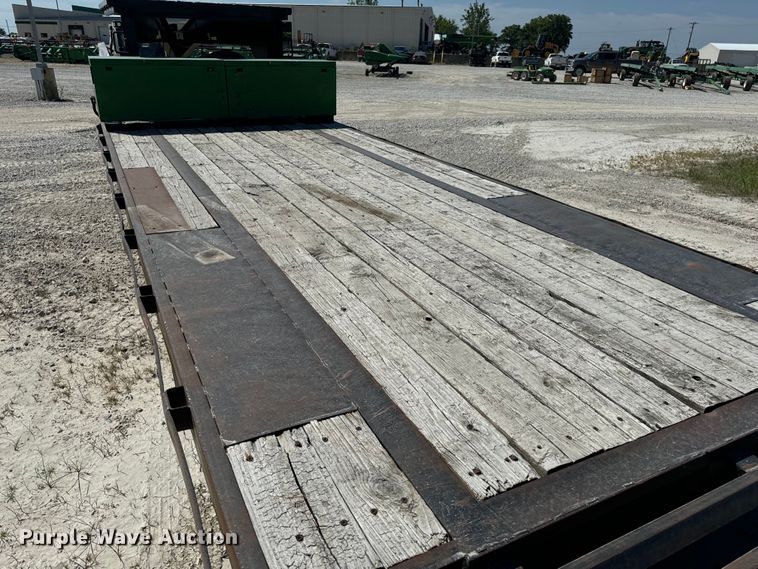 image for item EH6951 2011 Maxwell drop deck equipment trailer