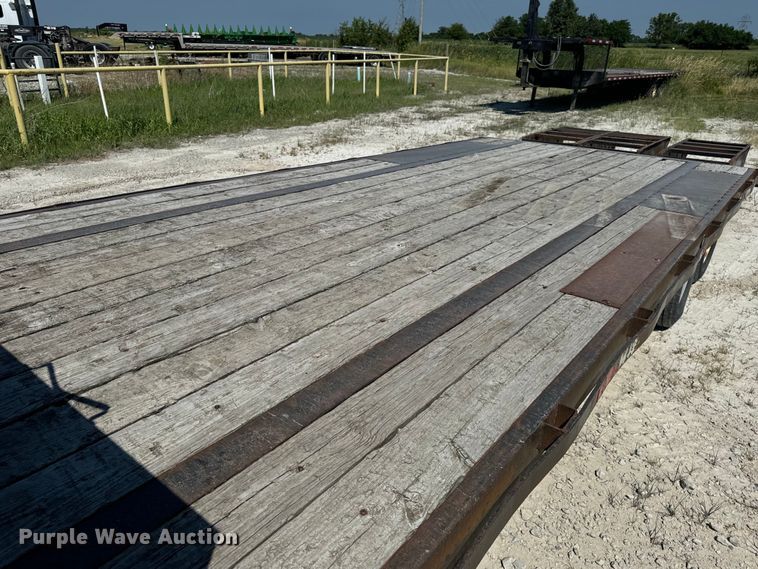 image for item EH6951 2011 Maxwell drop deck equipment trailer