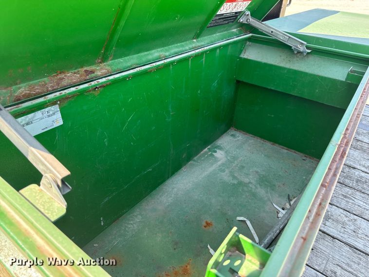 image for item EH6951 2011 Maxwell drop deck equipment trailer