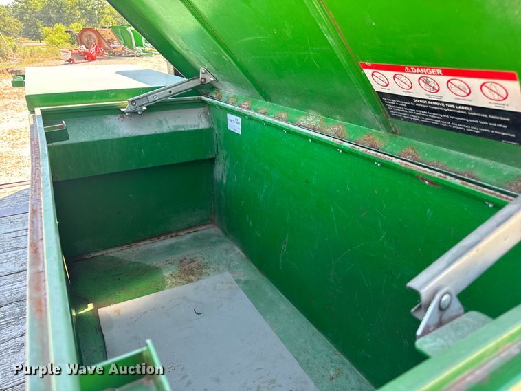 image for item EH6951 2011 Maxwell drop deck equipment trailer