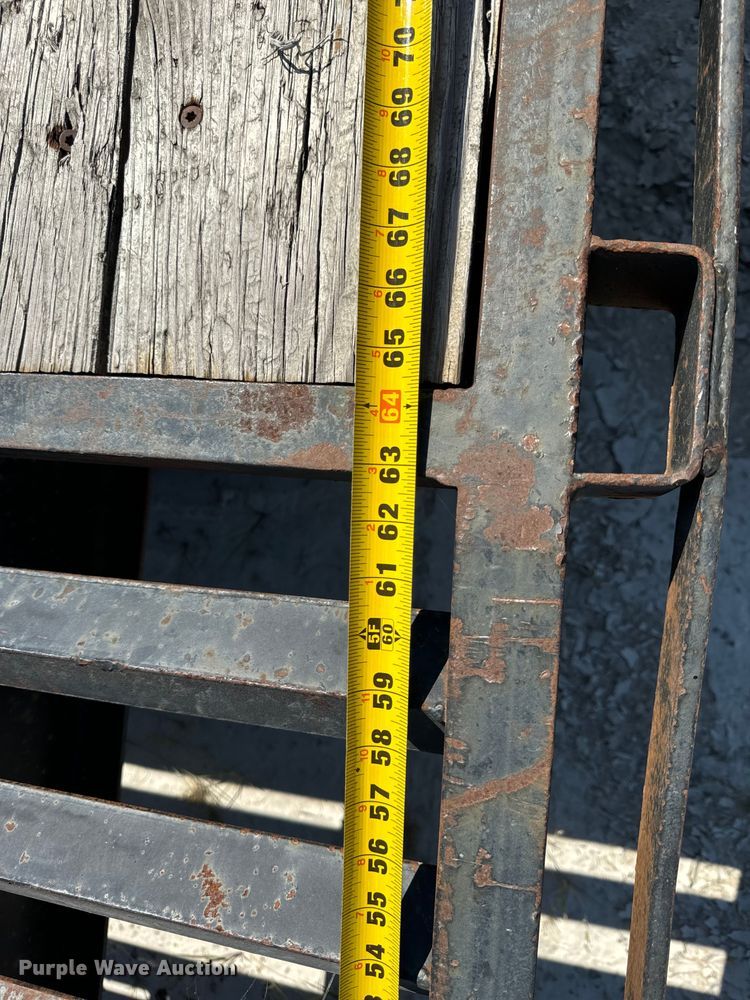 image for item EH6951 2011 Maxwell drop deck equipment trailer