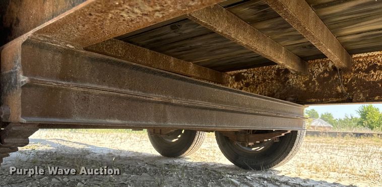 image for item EH6951 2011 Maxwell drop deck equipment trailer