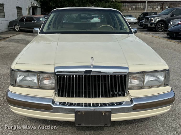 image for item EH6954 1990 Lincoln  Town Car 