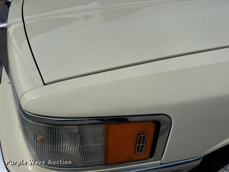 image for item EH6954 1990 Lincoln  Town Car 