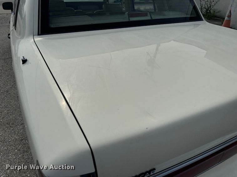 image for item EH6954 1990 Lincoln  Town Car 