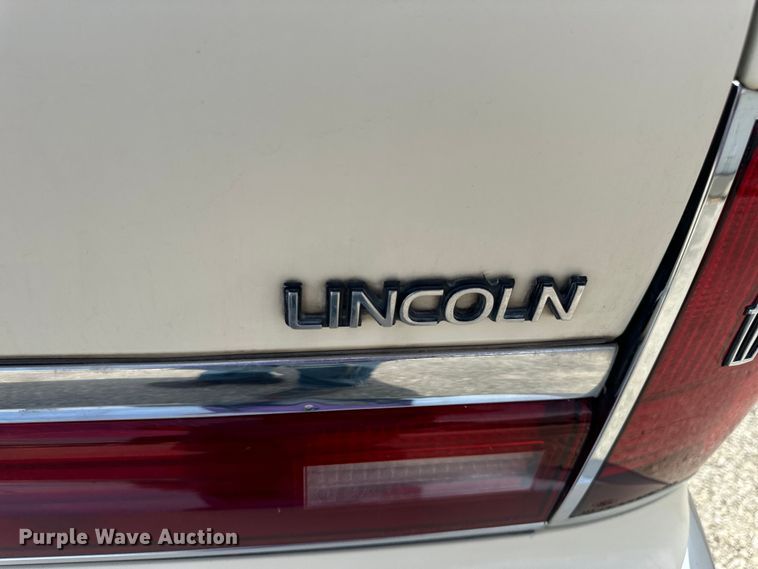 image for item EH6954 1990 Lincoln  Town Car 