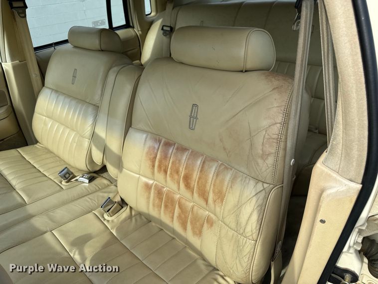 image for item EH6954 1990 Lincoln  Town Car 