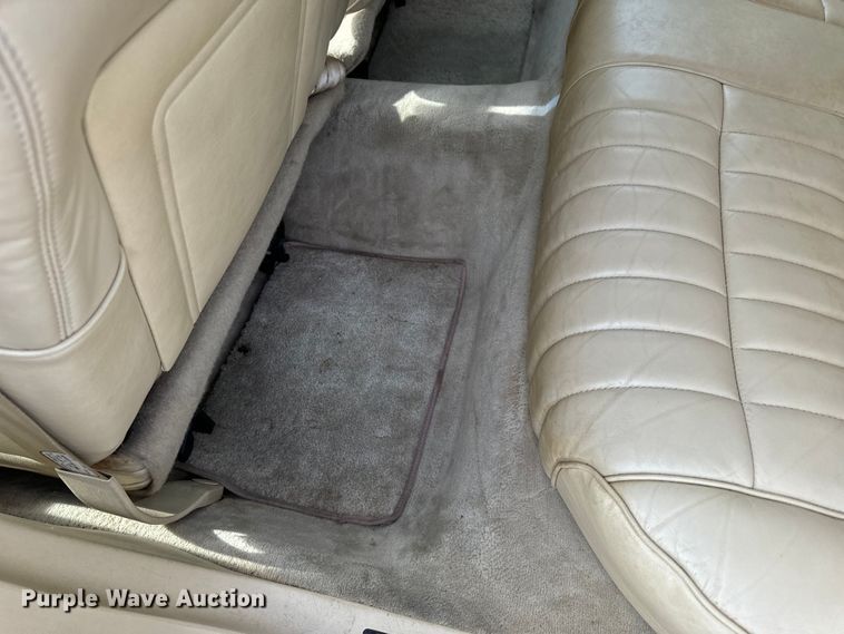 image for item EH6954 1990 Lincoln  Town Car 