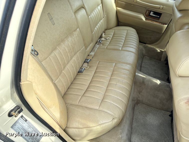 image for item EH6954 1990 Lincoln  Town Car 