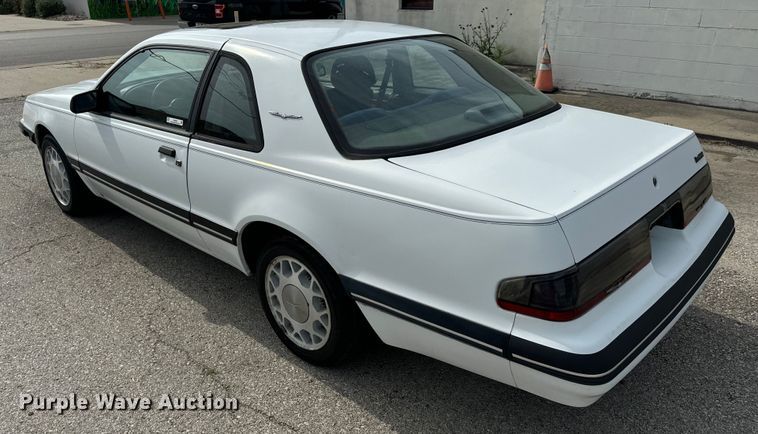 image for item EH6958 1988 Ford Thunderbird 