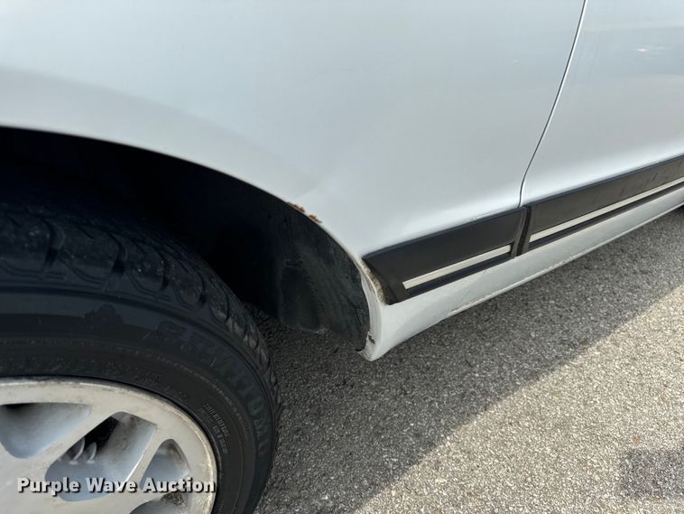 image for item EH6958 1988 Ford Thunderbird 