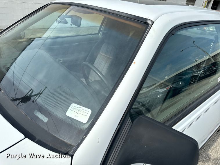 image for item EH6958 1988 Ford Thunderbird 