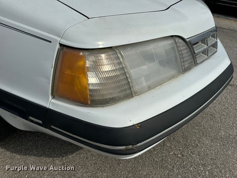 image for item EH6958 1988 Ford Thunderbird 