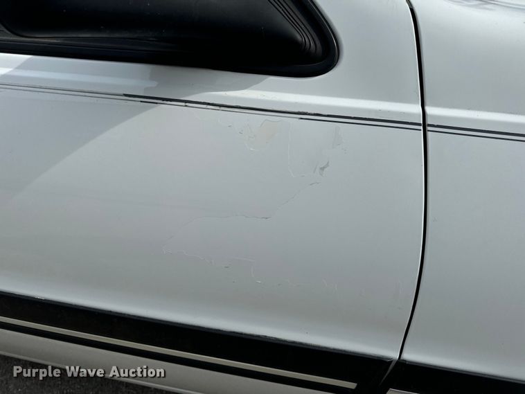 image for item EH6958 1988 Ford Thunderbird 